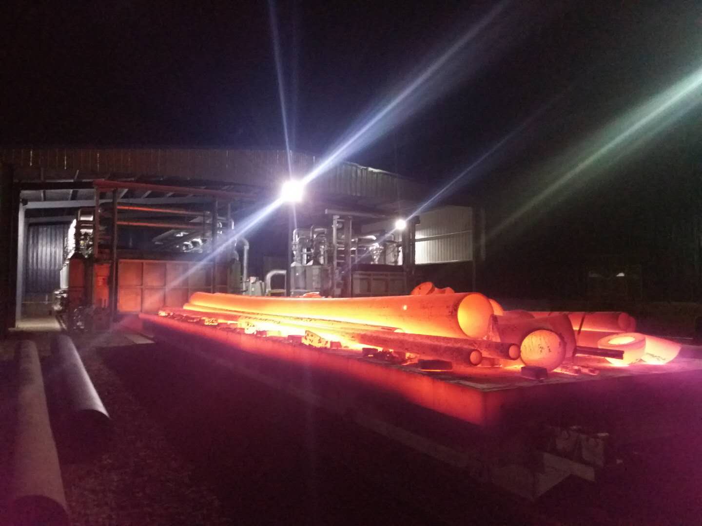 退火、淬火、回火工藝在軸承熱處理中的使用(圖1) 退火、淬火、回火工藝在軸承熱處理中的使用(圖1)